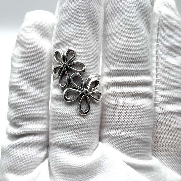 .925 Sterling Silver Double Flower Ring - Picture 12 of 17
